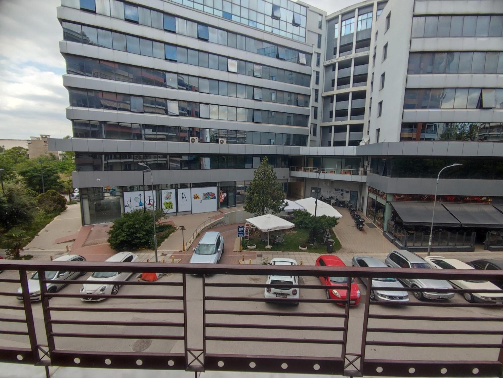 Cozy Apt! Friends & Family - Private Paid Parking Tessalónica Exterior foto